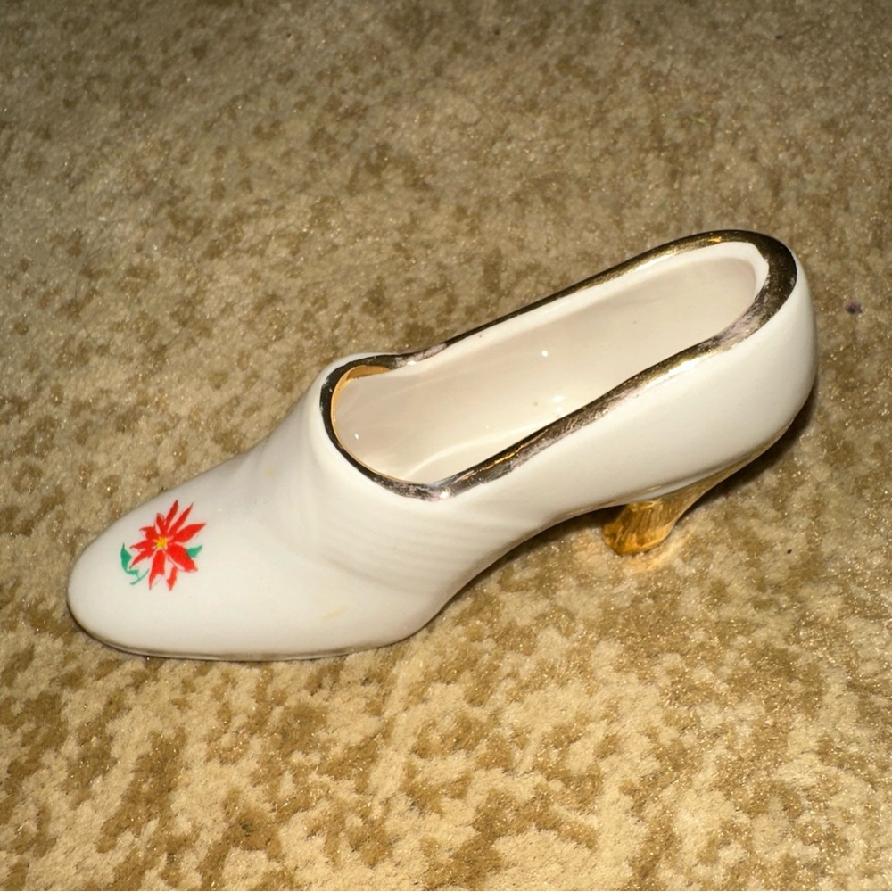 Vintage Dixon Art Studio  Shoe Figurine 22 KT Gold Hand Painted